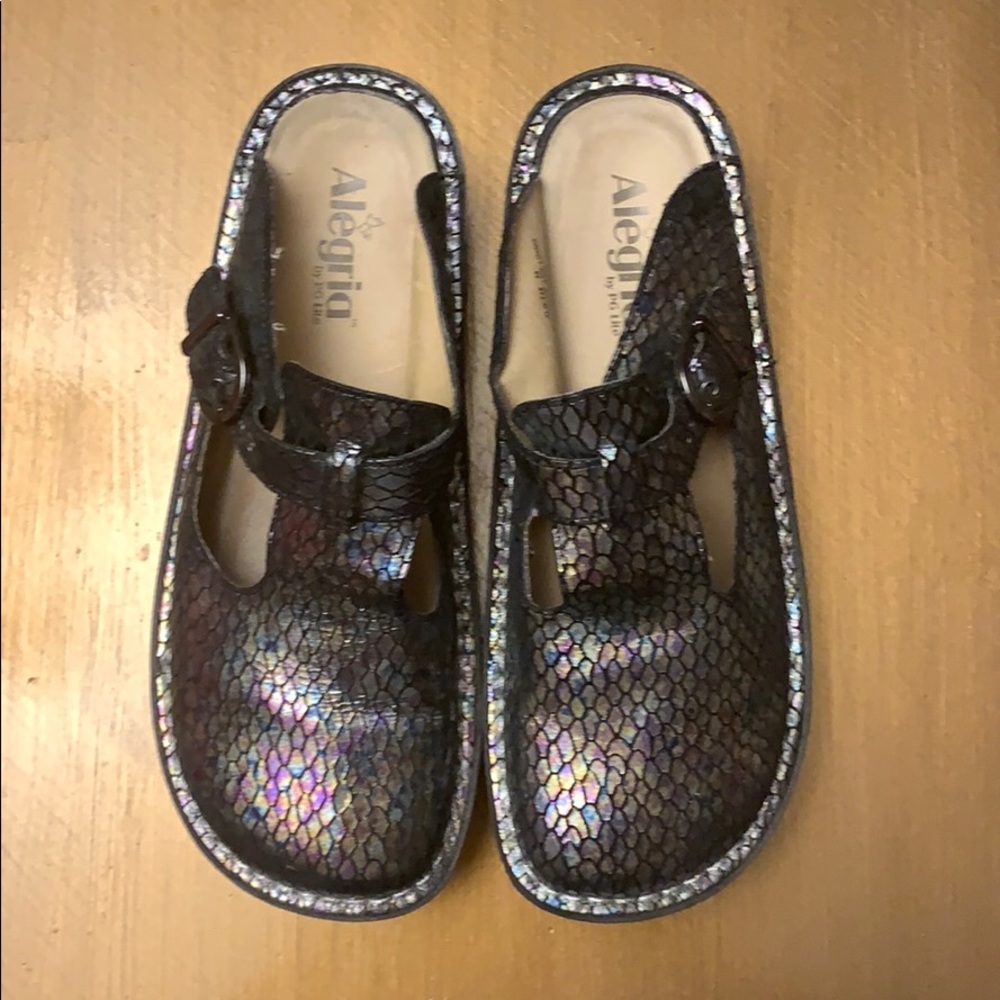 Clogs
